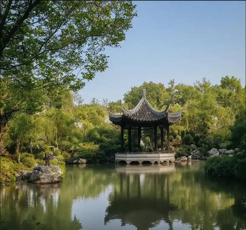 利川雨真土建有限公司